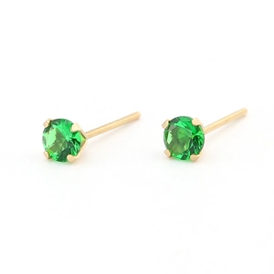 Classic titanium steel studs featuring 4mm green AAA zircon in a gold-plated four-prong setting