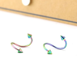 Paire d'anneaux de sourcil spirale en S arc-en-ciel en titane avec pointes punk rock