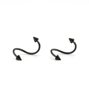 Piercing spirale en S noir en acier inoxydable avec pointes coniques pour sourcil