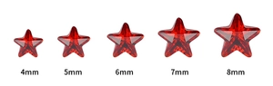 Clous d'oreilles en zircon rouge en forme d'étoile déclinés en cinq tailles de 4 à 8 mm