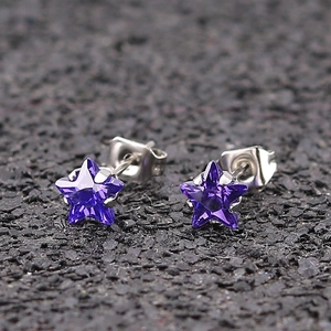 Boucles d'oreilles en acier inoxydable avec pierres de zircone AAA violettes en étoile