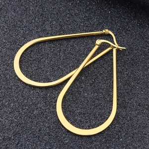 Minimalist gold oval hoop earrings in polished stainless steel for women fashion