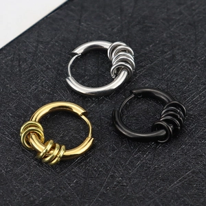 Hip-Hop-Creolen aus Titanstahl in Silber, Gold und Schwarz mit fünf kleinen Ringen