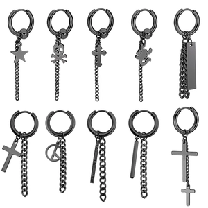 Lot de 10 boucles d'oreilles créoles punk en acier titane noir avec pendentifs