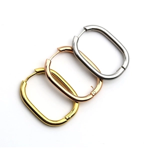Pendientes minimalistas en forma de U de acero inoxidable en oro, oro rosa y plata