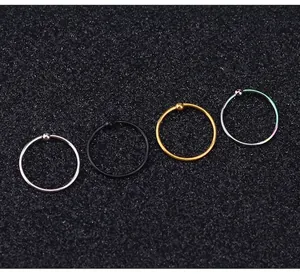 Aros de acero de titanio con bola en plata, negro, oro y arcoíris para diversos piercings