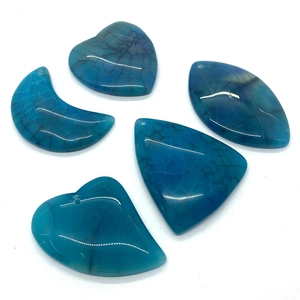 Five-piece blue dragon vein agate pendants in crescent and heart shapes for DIY jewelry