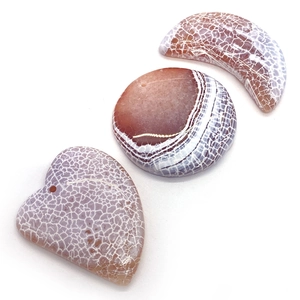 Polished Dragon Vein Agate pendant set in heart, round and crescent moon shapes