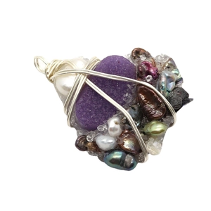 Artistic wire-wrapped pendant with purple druzy and colorful baroque pearls design