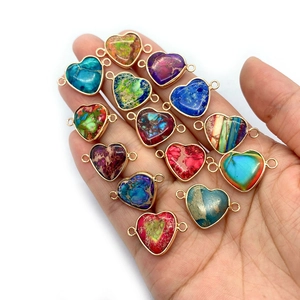 Pendentifs en pierre naturelle en forme de cœur avec bordure dorée et connecteurs