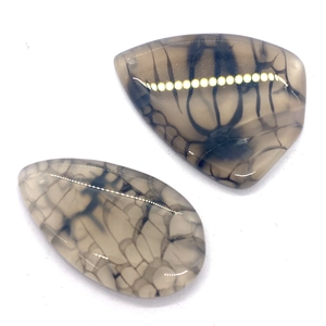 Grey dragon vein agate pendants in drop and irregular shapes with polished finish