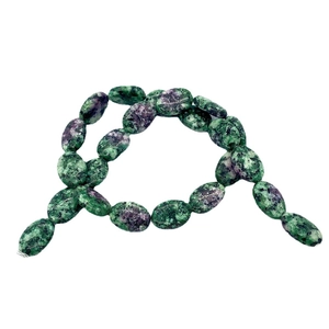 Perle ovali in rubino e zoisite 13x18mm con consistenza liscia lucida verde e viola