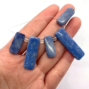 Poliertes Set aus rechteckigen blauen Lapislazuli-Halbedelsteinanhängern für DIY-Halsketten