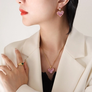 Elegante Herz Rosa Zirkon Halskette Und Ohrringe Für Frauen Goldenes Messing Schmuck Süßer Luxus Stil Geschenk