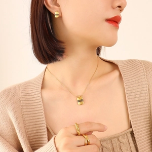 Collier Et Boucles D'Oreilles En Acier Titane Avec Pendentif Bouteille D'Eau À Rayures Noires Bijoux De Mode Géométriques Pour Femmes