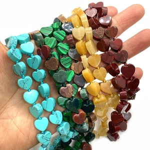 Perline di pietra naturale a forma di cuore da 10 mm in malachite, turchese e diaspro