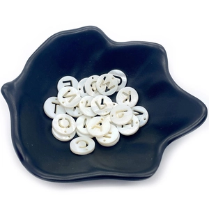 Perles en nacre naturelle de 12mm avec lettres découpées pour bijoux DIY