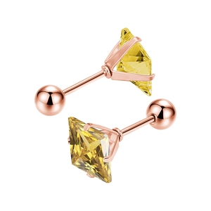 Détail des boucles d'oreilles carrées en zircon jaune doré rose avec fermoir à vis