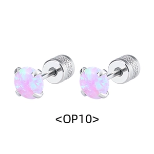 Détail de boucles d'oreilles en opale rose de 5 mm avec fermoirs à vis en acier inoxydable