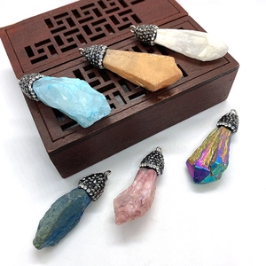 Lot de 6 pendentifs en pierre de cristal naturelle avec capuchons en métal et strass