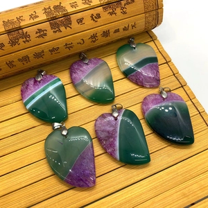 Colgantes de ágata natural verde y lila con enganches plateados para collares de bricolaje