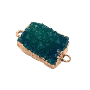Rechteckiger grüner Druzy-Quarz-Verbinder mit vergoldeten Kanten für DIY-Schmuck