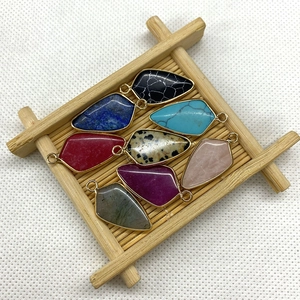 Pijlpunt hangers van halfedelsteen met vergulde rand voor het maken van DIY sieraden