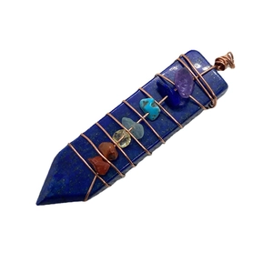 Lapis Lazuli Hexagon-Anhänger mit 7 Chakra-Steinen und Kupferdraht-Umwicklung