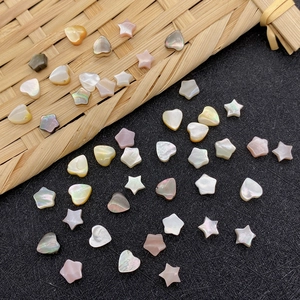 Perline naturali in madreperla a forma di cuore e stella per gioielli fai da te