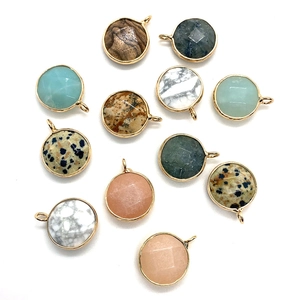 Polished natural stone round pendants with gold frames for DIY jewelry necklace