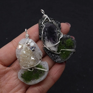 Handmade wire wrapped crystal pendant with natural pearl and green moss inlay