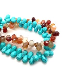 Perle a goccia sfaccettate in turchese bianco e pietre dure multicolori per gioielli DIY