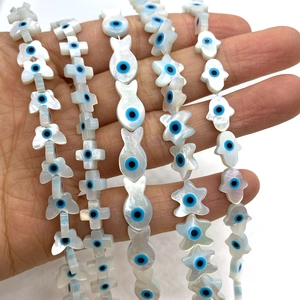Perle in conchiglia malocchio con forme Hamsa, croce e pesce per gioielli fai-da-te