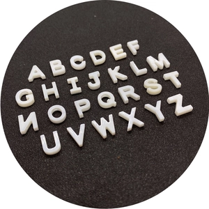 Set of 26 white 15mm natural shell alphabet beads from A to Z for DIY jewelry making