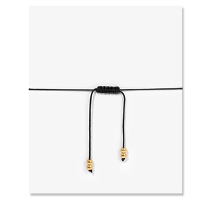 Bracelet tressé minimaliste avec perles en pierre naturelle 8mm et cordon noir