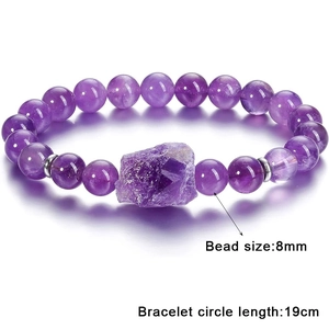 Pulsera de amatista natural con cuentas de 8mm y pieza central de cristal irregular