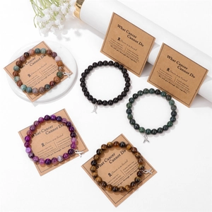 Naturstein-Perlenarmbänder-Set mit Schleifenanhängern und inspirierenden Gedichtkarten