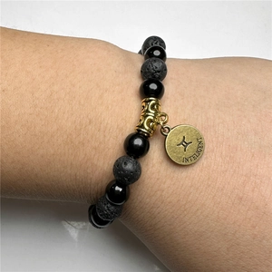 Pulsera de cuentas de piedra de lava Géminis para hombre y mujer con colgante dorado