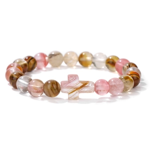 Naturstein-Perlenarmband mit Kreuz-Charm aus rosa und braunem Erdbeerquarz