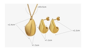 Vue détaillée de l'ensemble de bijoux plaqué or 18 carats avec dimensions en cm