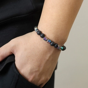 Bracelet pour homme en pierre volcanique avec perles métalliques électroplatées