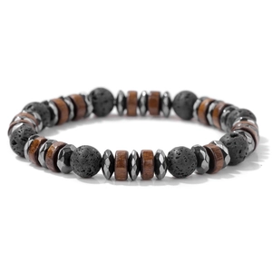 Dettaglio di perle in pietra lavica nera, ematite sfaccettata e distanziatori in legno