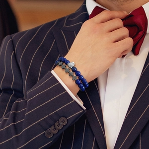Zweilagiges Herrenarmband-Set mit 8mm blauen Perlen, Leopardenkopf und schwarzem Kreuz