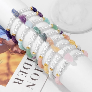 Set van 8 boheemse handgemaakte armbanden met 6 mm amethist en natuurlijke ruwe steen