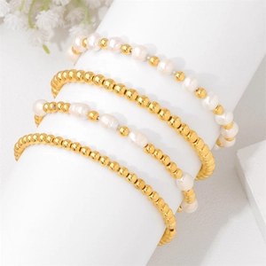Ensemble de 4 bracelets extensibles en perles d'eau douce naturelles de 6mm et perles dorées