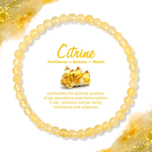 Dettaglio del bracciale di perle di citrino da 4mm con una scheda regalo descrittiva