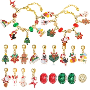 Calendrier de l'Avent de Noël avec kit bracelet DIY perles vertes et breloques émail