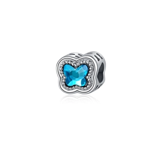 Macro d'une perle papillon en argent S925 avec pierre bleue pour bracelet DIY