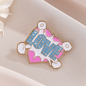 Exquisite LOVE enamel brooch with colorful rhinestones and gold alloy metal line design