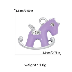 Detail of purple horse pendant with size 1.5x1.9cm and weight 1.6g for jewelry making